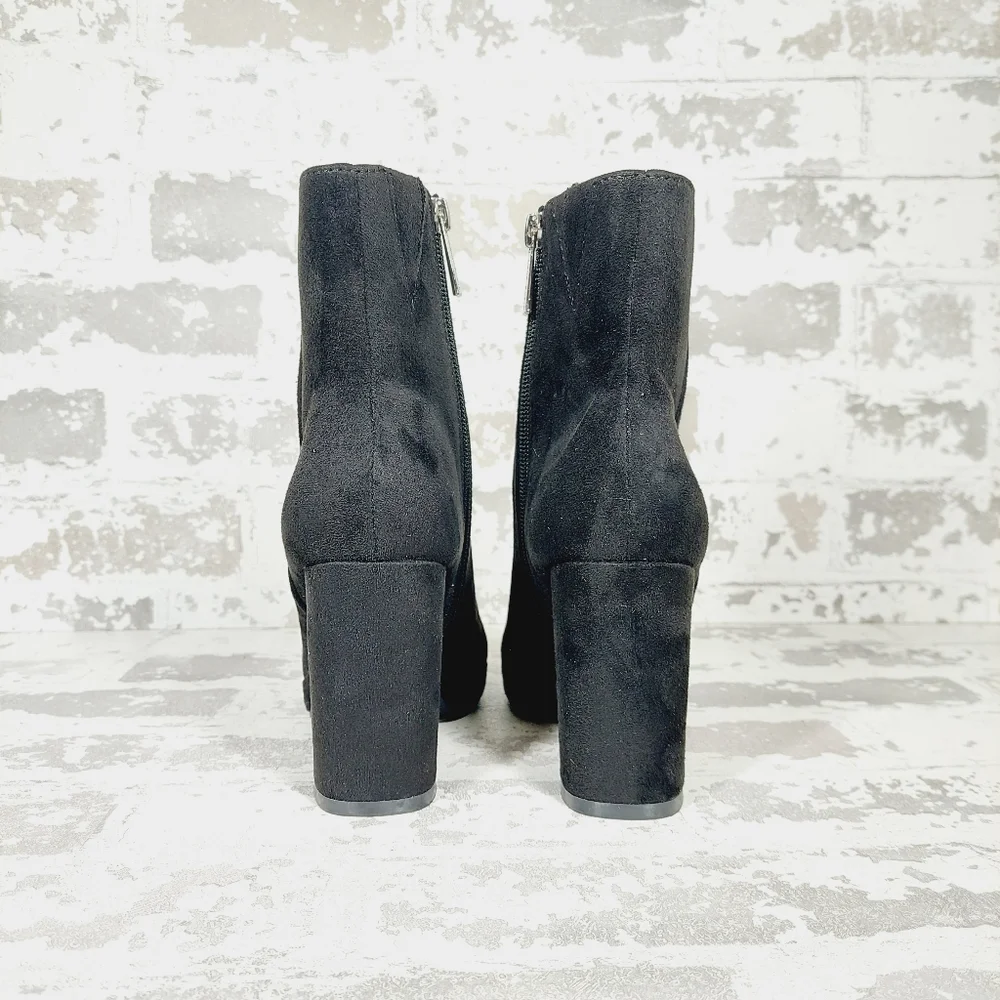 NEW Anne Klein Adonna Black Faux Suede Side Zip Block Heel Ankle Booties W134 - Picture 5 of 13